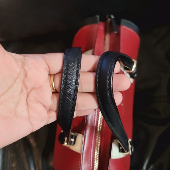 Kate spade Bag.. cherry and black color . In like new condition. NO Call outs - Picture 12 of 14